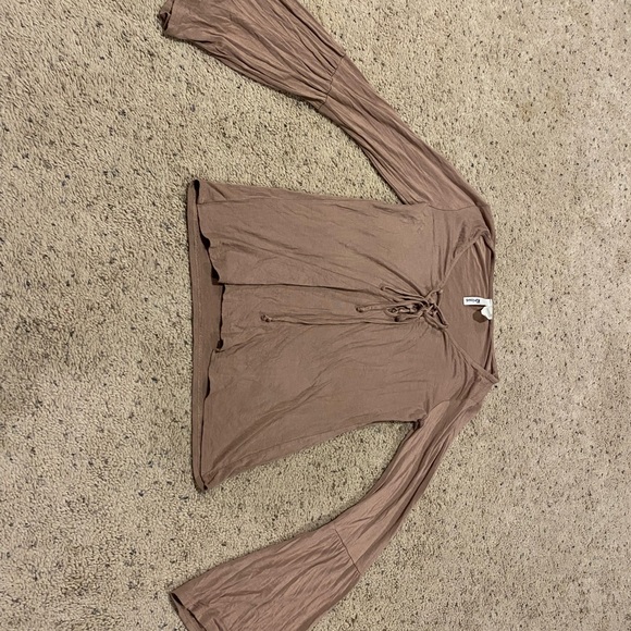 Kirious top - Picture 1 of 3